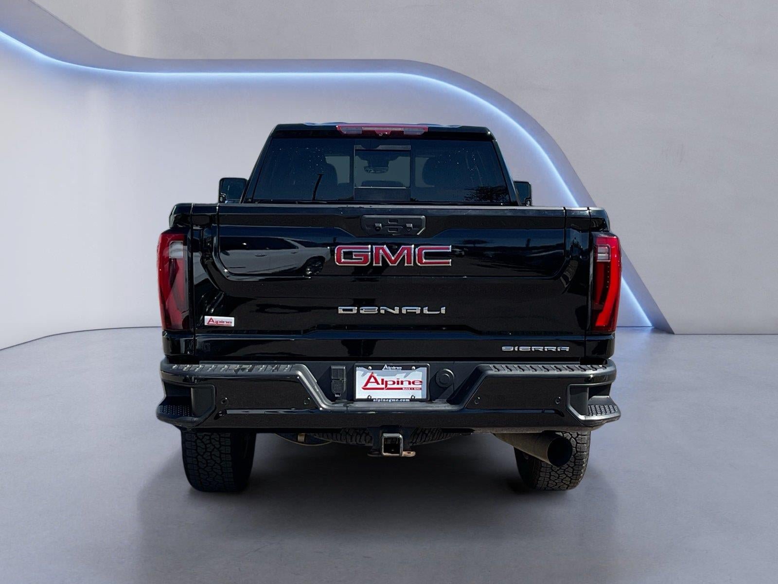 Used 2024 GMC Sierra 3500 Denali w/ Denali Reserve Package AWD/4WD image 4