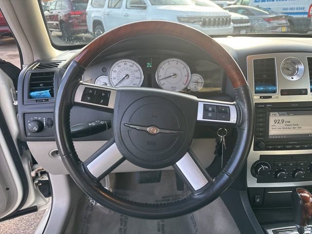 Used 2007 Chrysler 300 C w/ Protection Group II image 22
