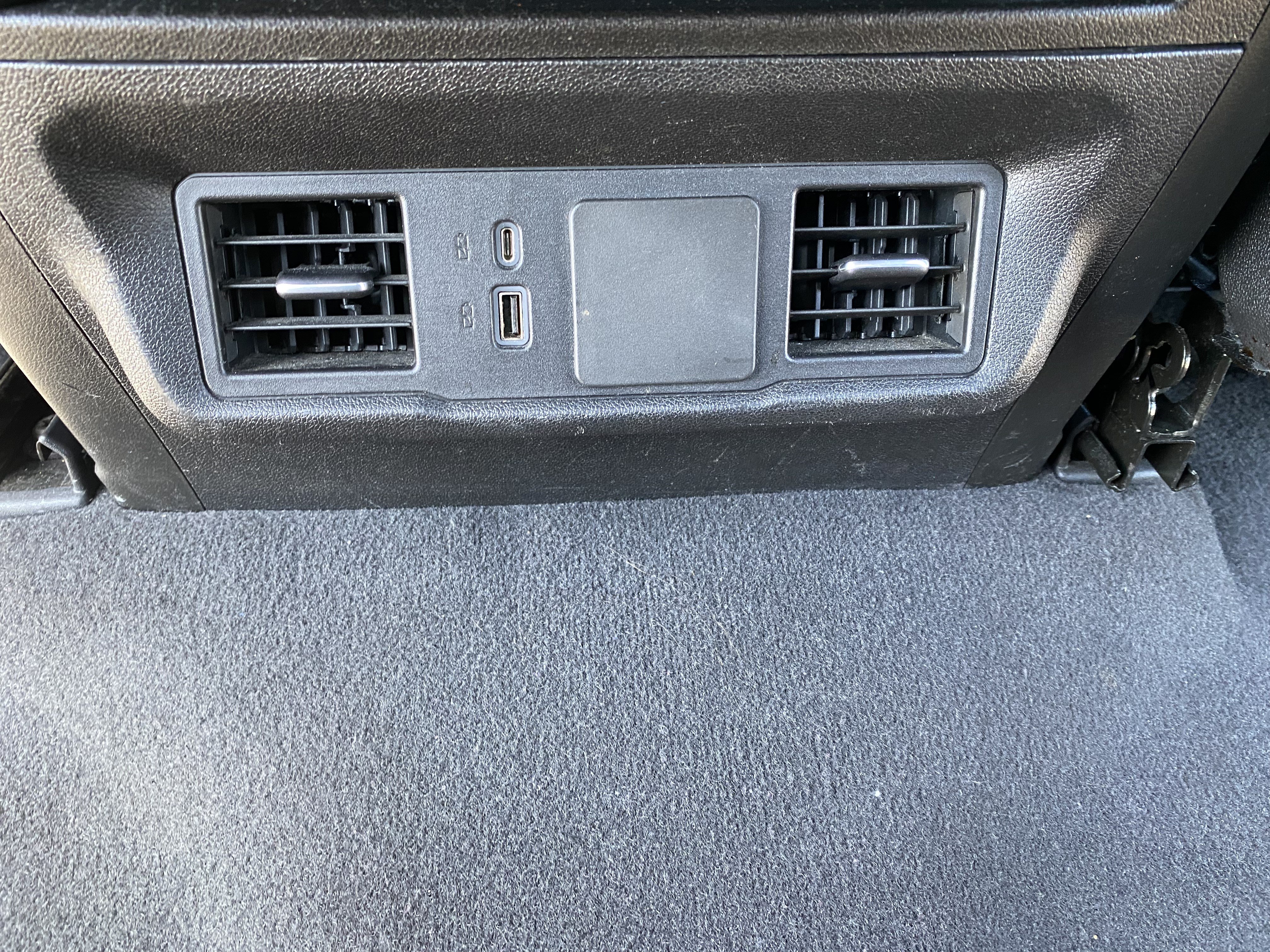 Used 2024 Chevrolet Silverado 1500 Custom w/ LPO, Dark Essentials Package RWD image 21