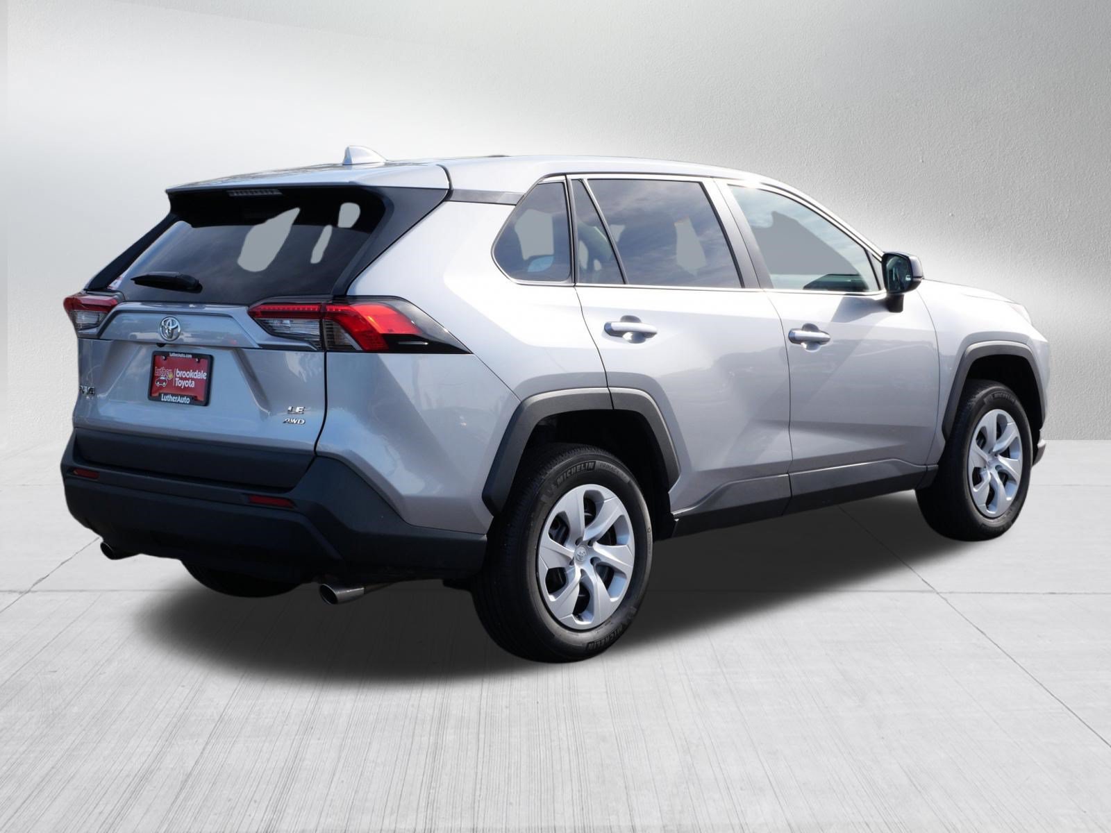 Certified 2025 Toyota RAV4 LE AWD/4WD image 7