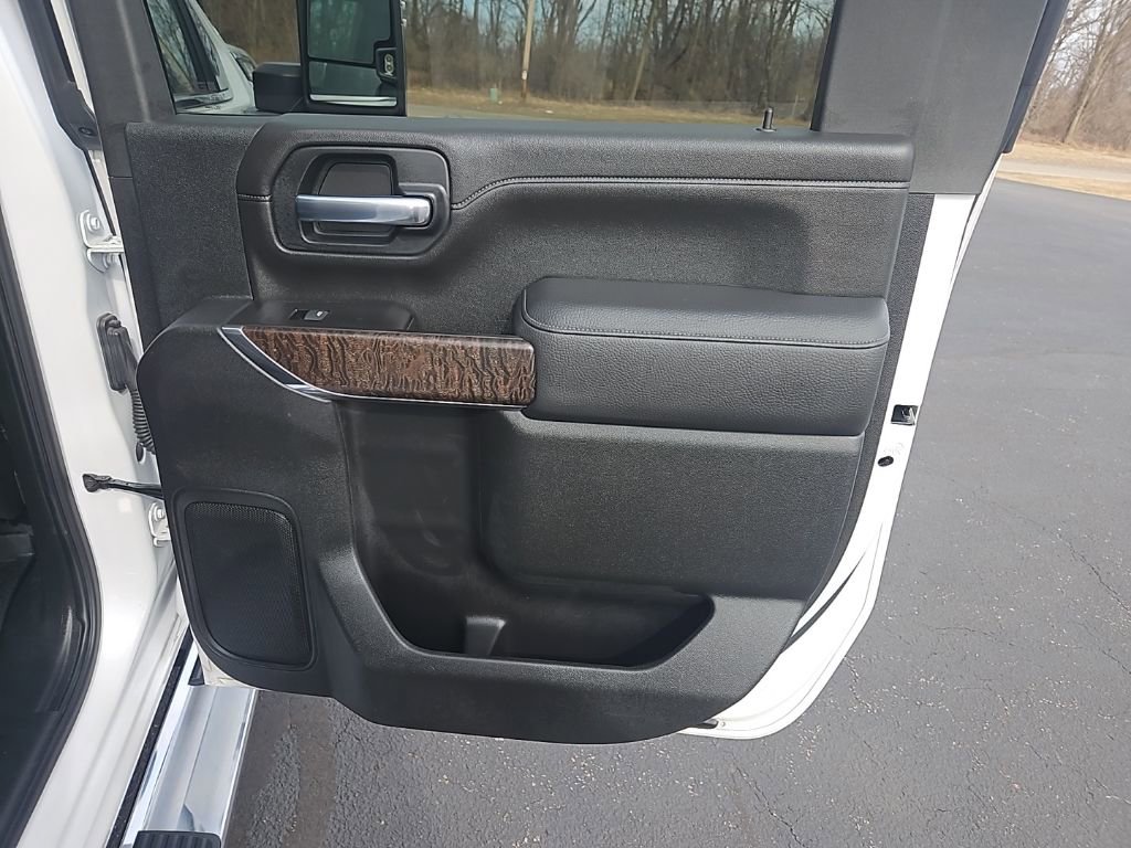Used 2020 GMC Sierra 2500 Denali w/ Denali Ultimate Package image 30