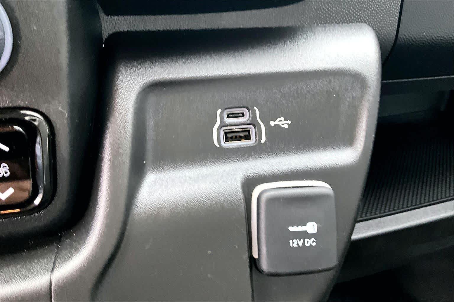 Used 2023 RAM ProMaster 2500 FWD image 31