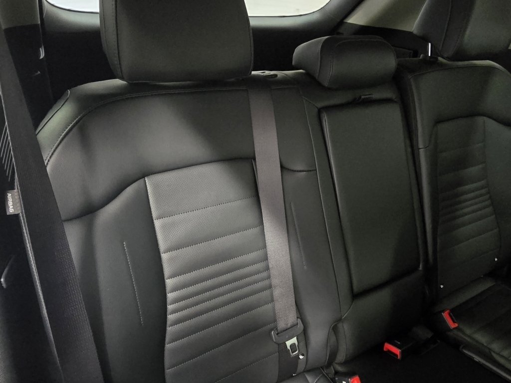 Used 2024 Kia Sportage SX image 23