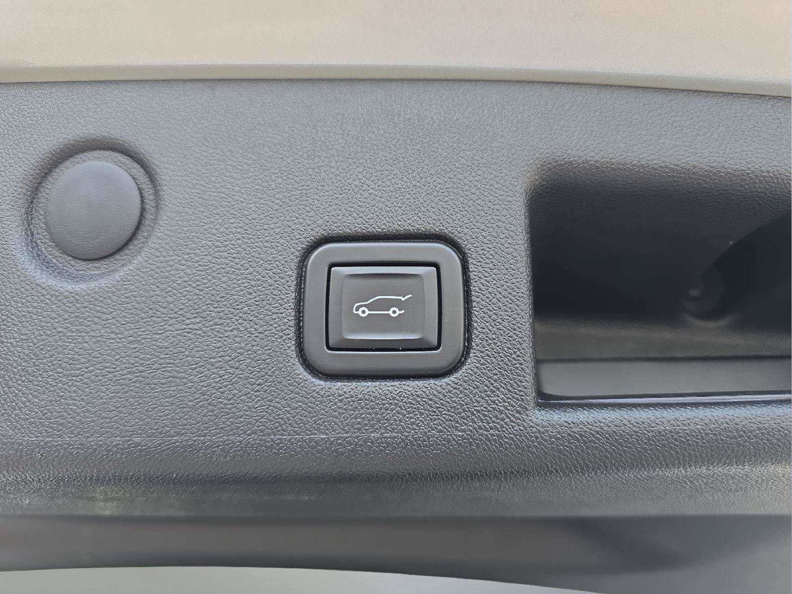 Used 2020 Chevrolet Equinox LT w/ Sport Edition AWD/4WD image 29