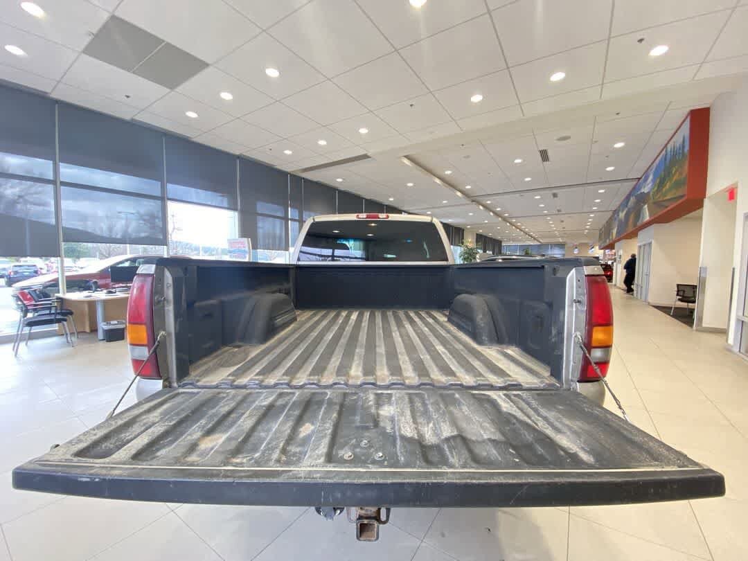 Used 2002 Chevrolet Silverado 2500 LS w/ Electrical Convenience Pkg AWD/4WD image 24