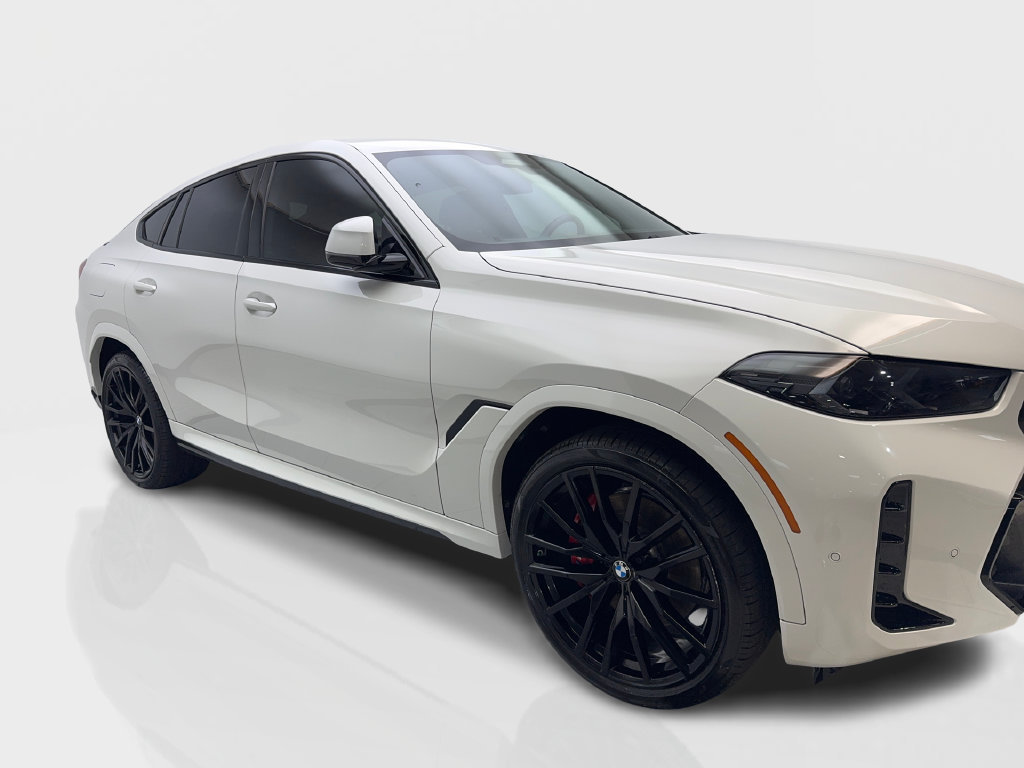 Used 2026 BMW X6 xDrive40i AWD/4WD image 14