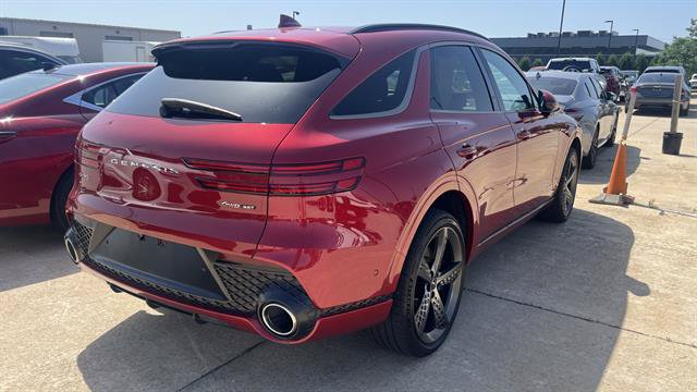 Used 2024 Genesis GV70 3.5T Sport w/ Sport Prestige Package AWD/4WD image 3