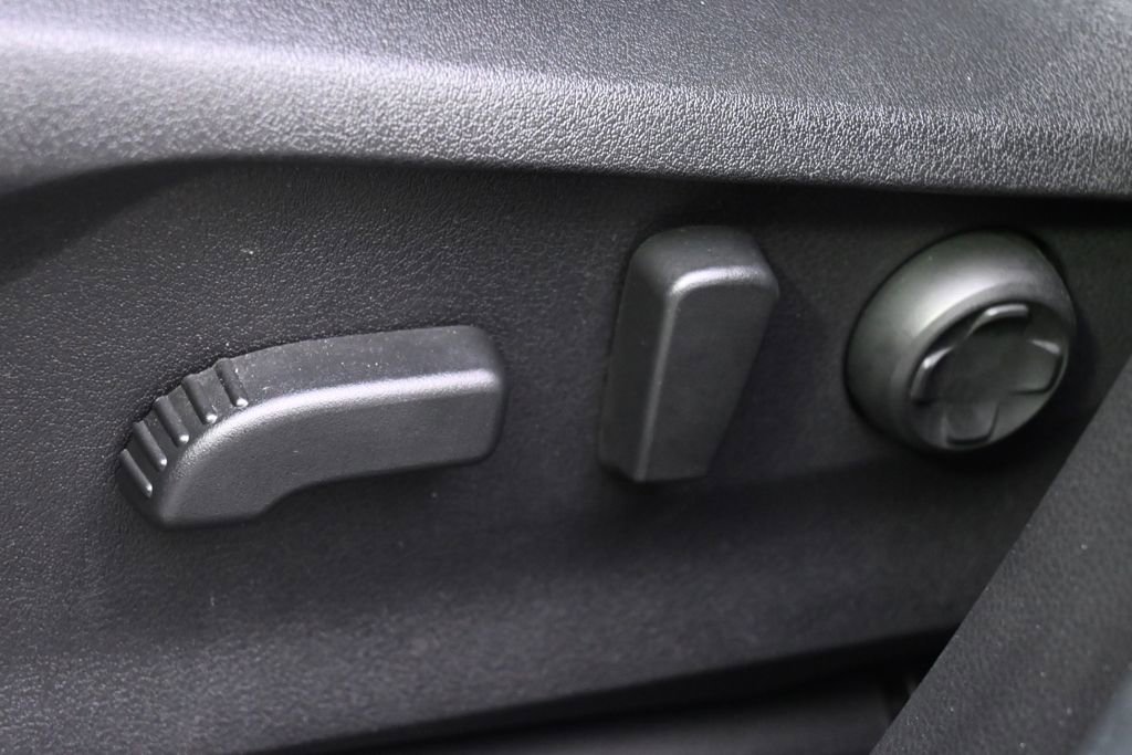 Certified 2025 Subaru Ascent Limited w/ Popular Package #2 image 14