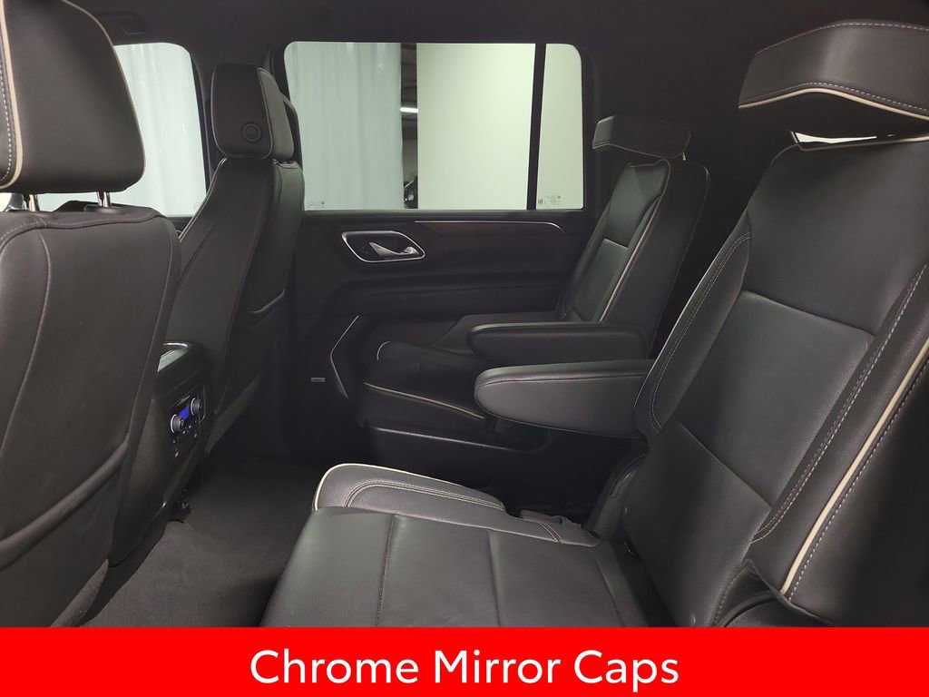 Used 2023 Chevrolet Suburban Premier image 22