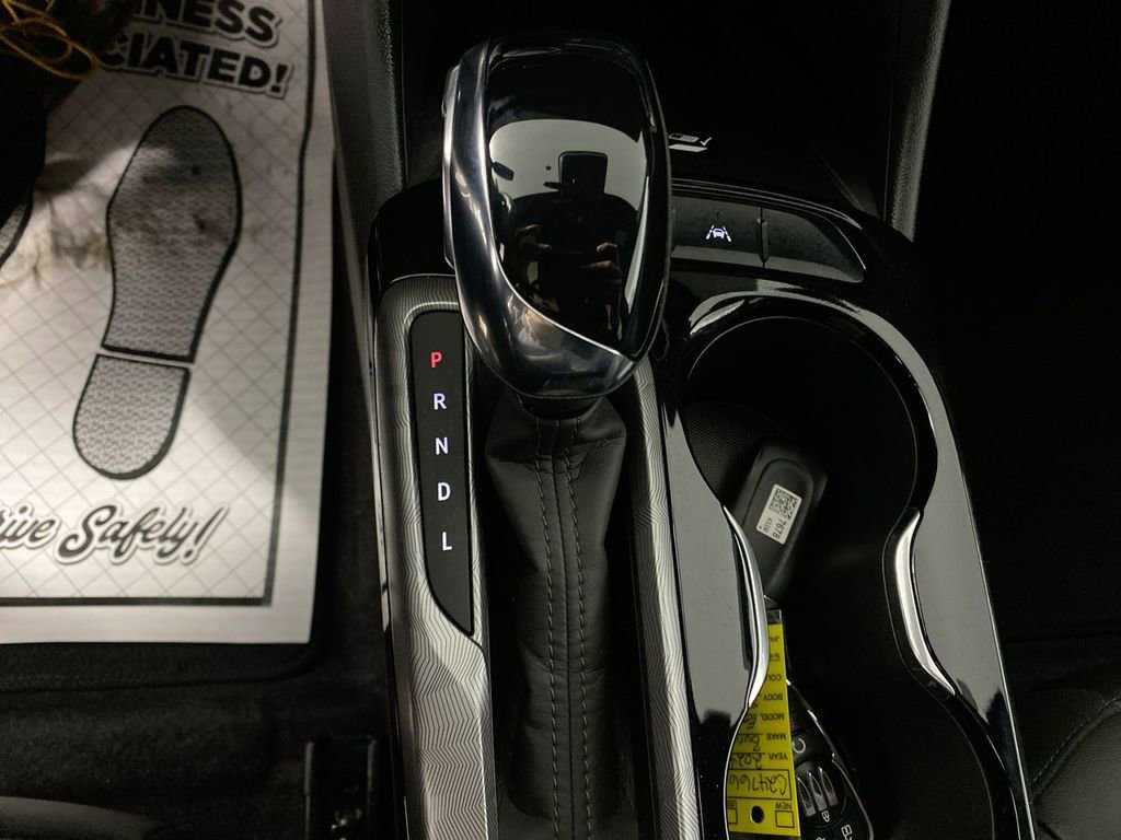 Certified 2024 Buick Envista Sport Touring w/ Convenience I Package image 19