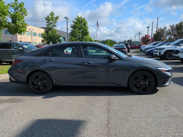 New 2026 Hyundai Elantra Sport FWD image 4