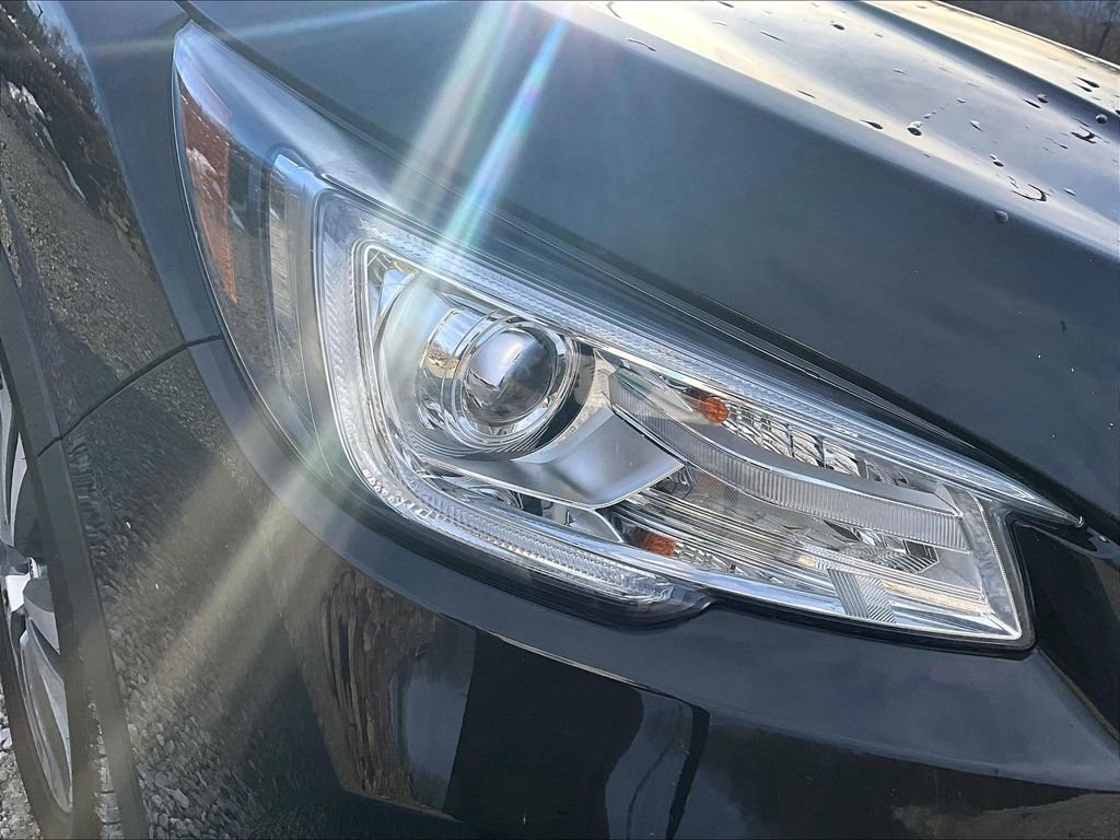 Used 2022 Subaru Ascent Limited image 27