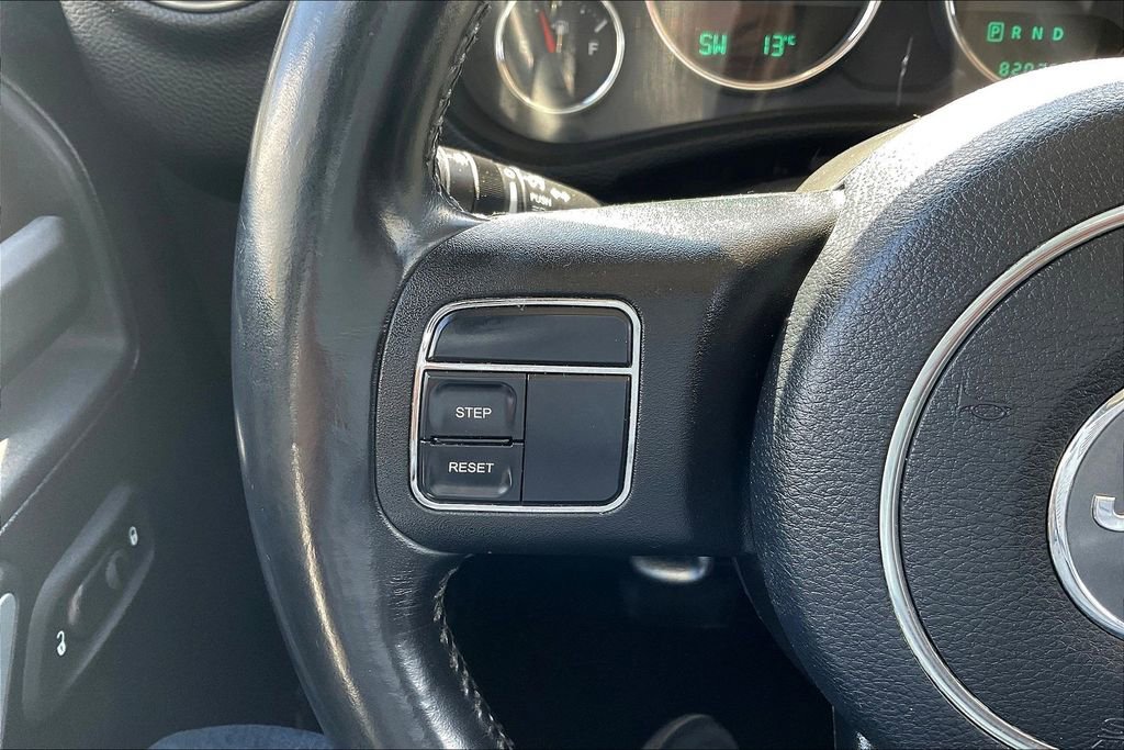 Used 2011 Jeep Wrangler Unlimited Sahara AWD/4WD image 10