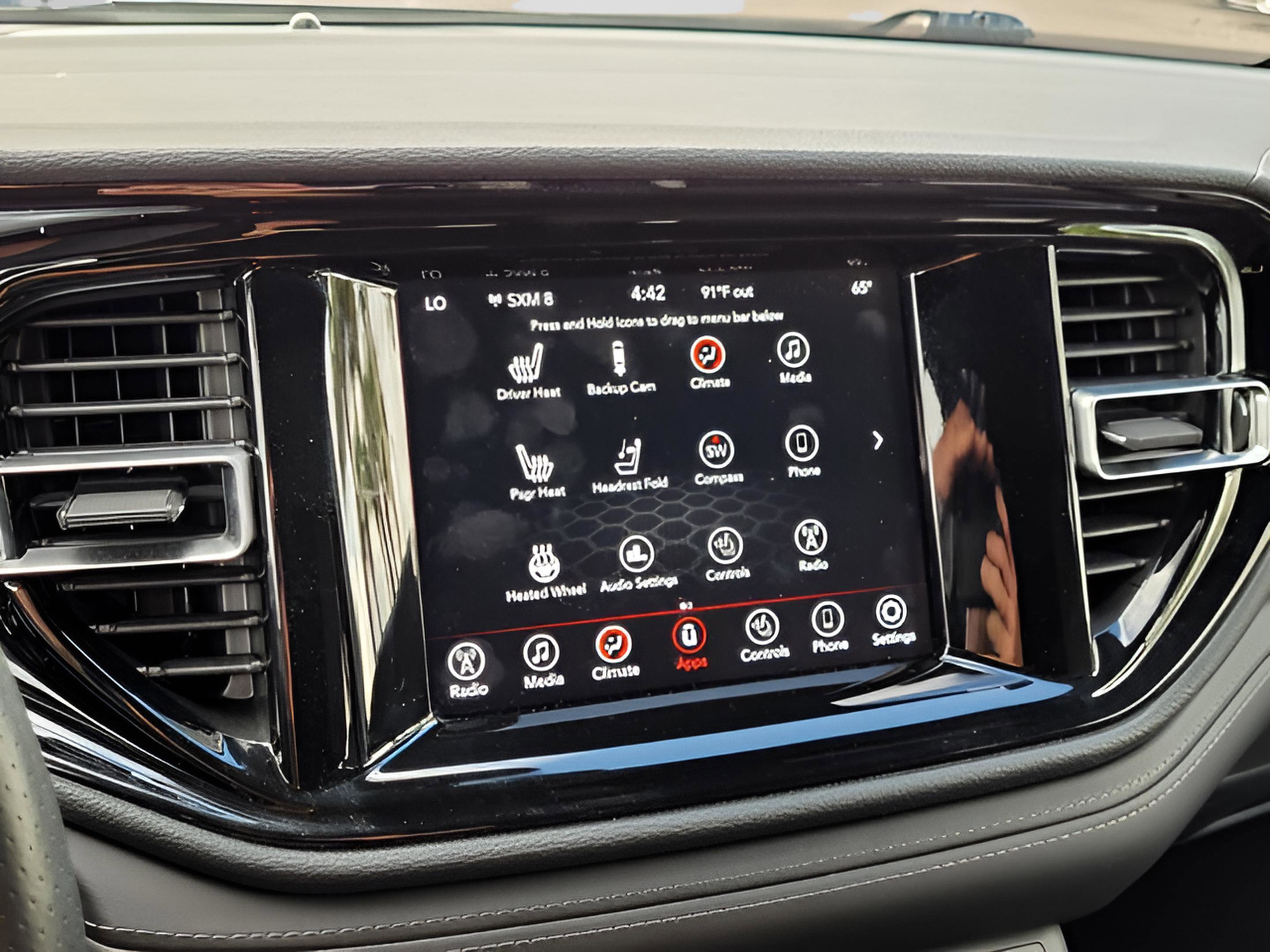 Used 2024 Dodge Durango SXT w/ 3rd Row Seating Group image 27