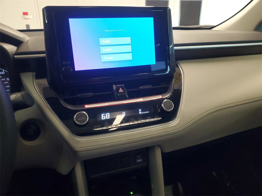 Used 2024 Toyota Corolla Cross LE w/ Moonroof Package image 24
