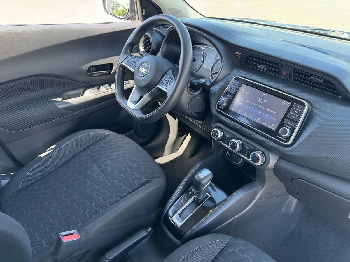 Used 2021 Nissan Kicks S FWD image 13