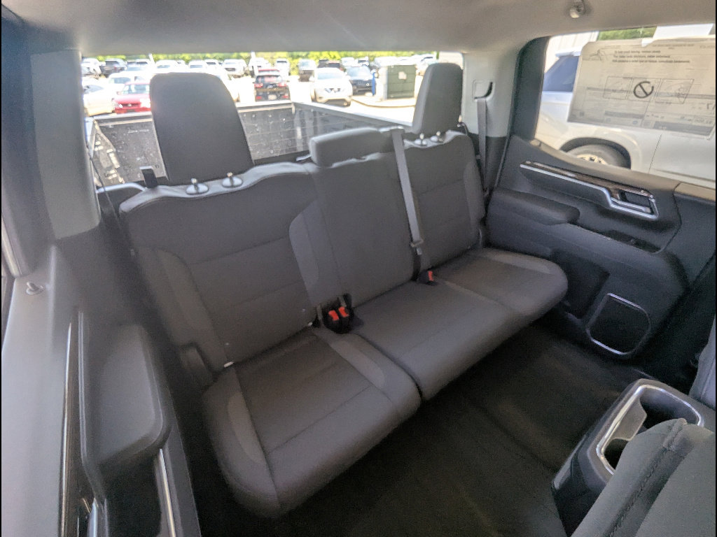 New 2026 Chevrolet Silverado 1500 RST w/ Redline Edition AWD/4WD image 16