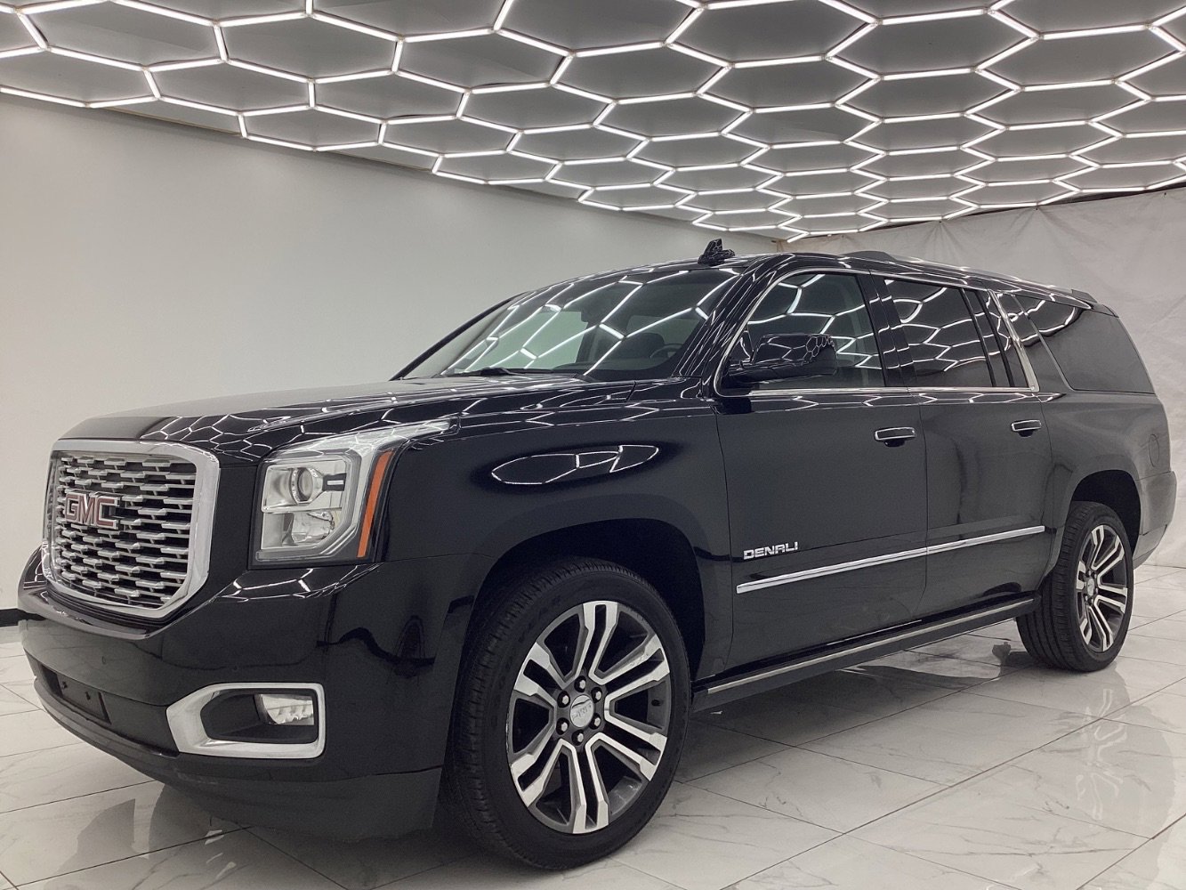 Used 2020 GMC Yukon XL Denali image 6