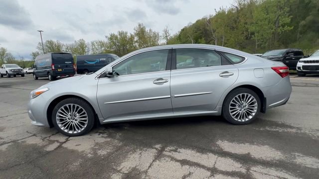 Used 2018 Toyota Avalon Limited w/ All Weather Liner Package FWD image 5