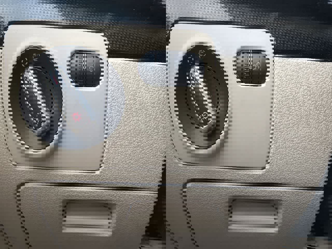 Used 2013 Volkswagen Jetta TDI image 25