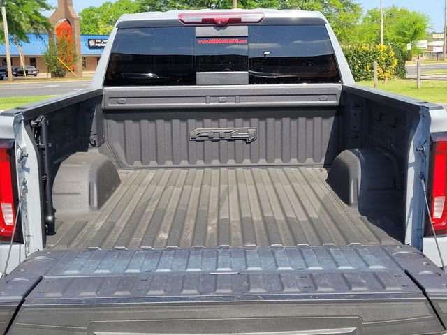 Used 2024 GMC Sierra 1500 AT4 w/ Technology Package image 9