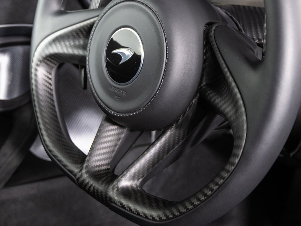 Used 2024 McLaren 750S image 30