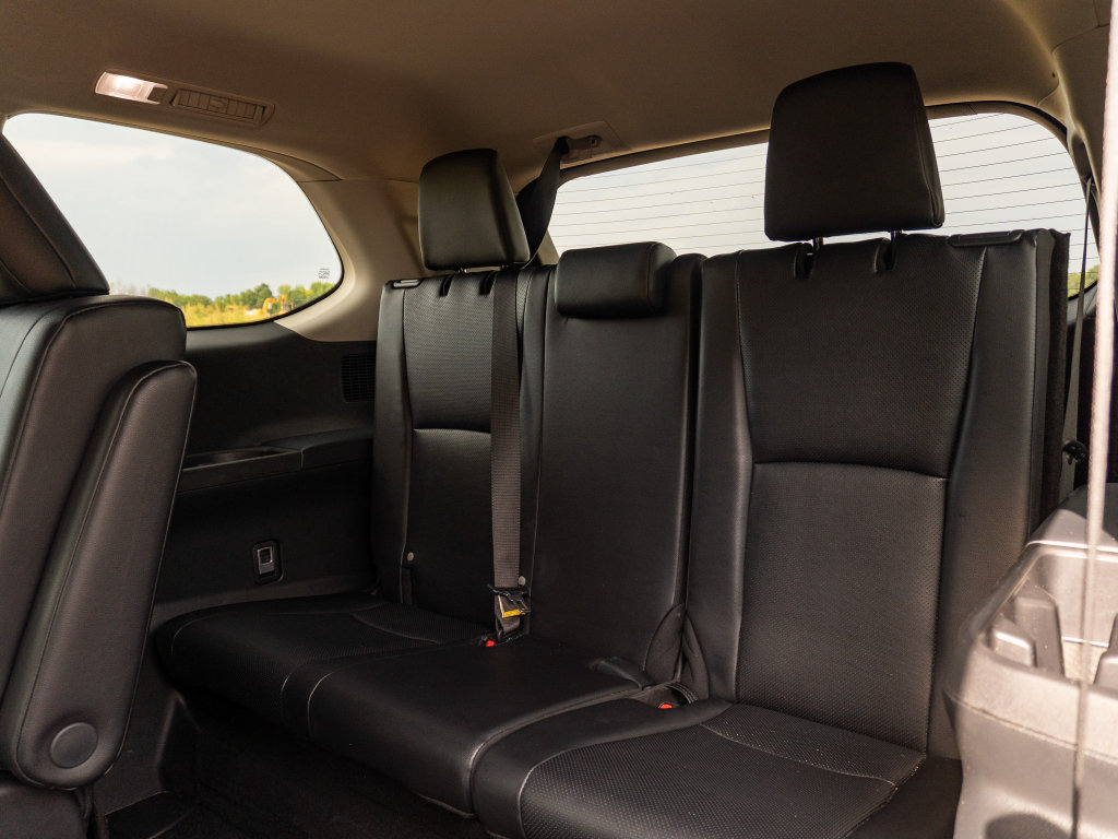 Used 2025 Toyota Grand Highlander AWD image 15