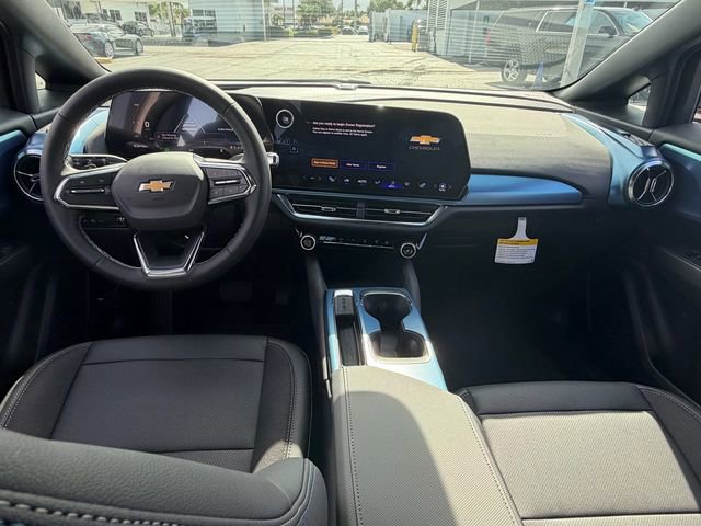 New 2026 Chevrolet Equinox EV LT w/ LPO, Blackout Package AWD/4WD image 10