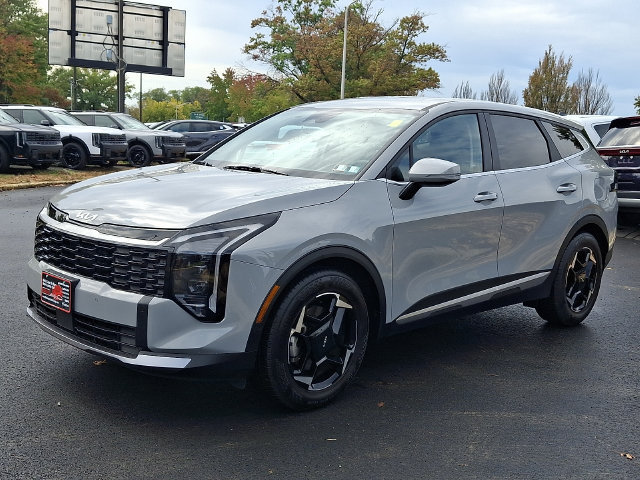 Certified 2026 Kia Sportage EX FWD image 3
