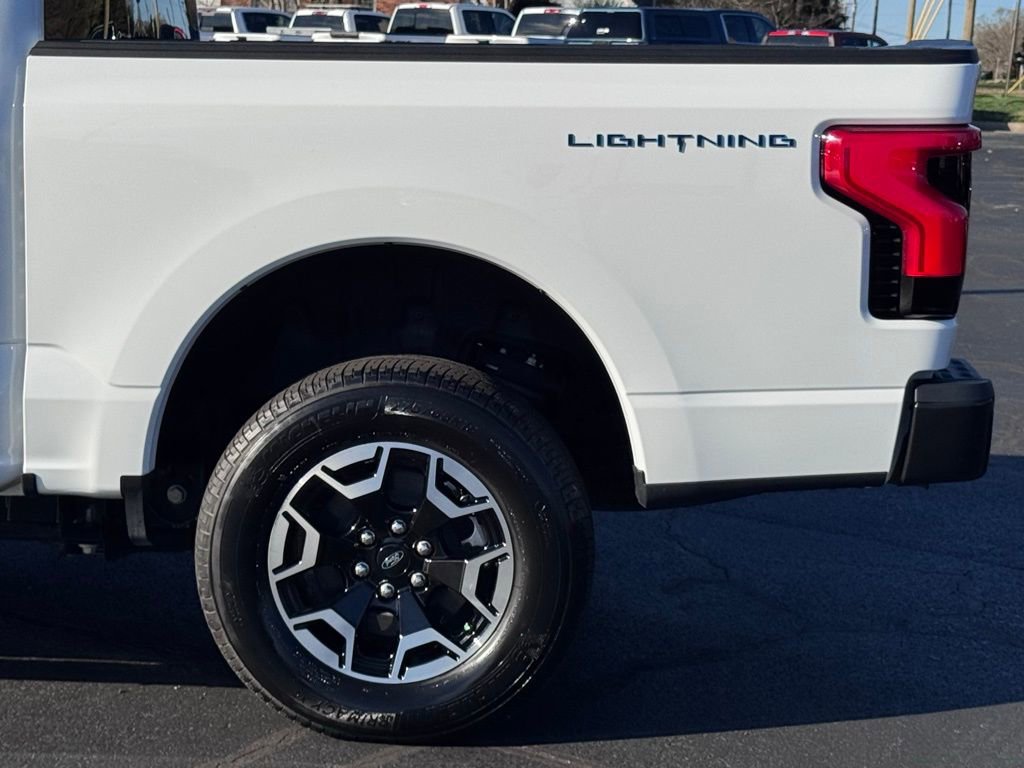 Used 2023 Ford F150 Lightning Pro AWD/4WD image 38