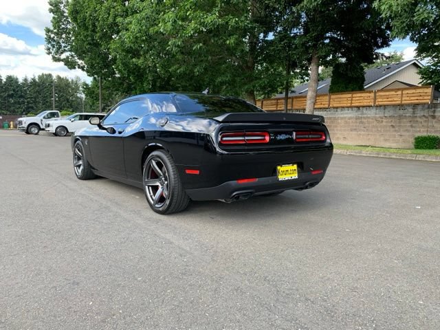 Used 2022 Dodge Challenger SRT Hellcat RWD image 3