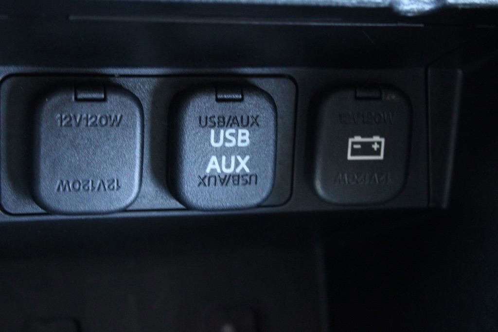 Used 2014 MAZDA MAZDA3 i Sport image 34