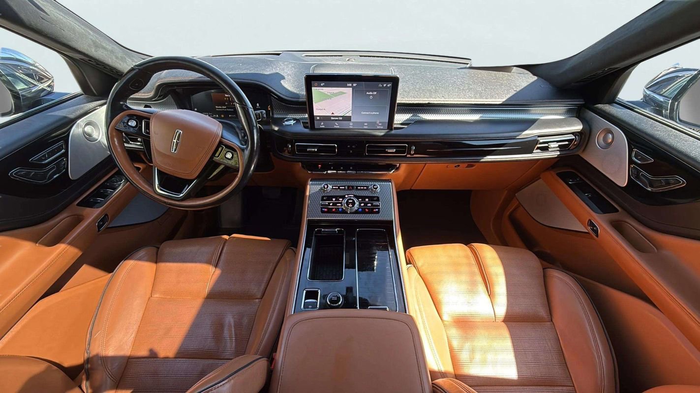 Used 2020 Lincoln Aviator Black Label w/ Dynamic Handling Package image 12