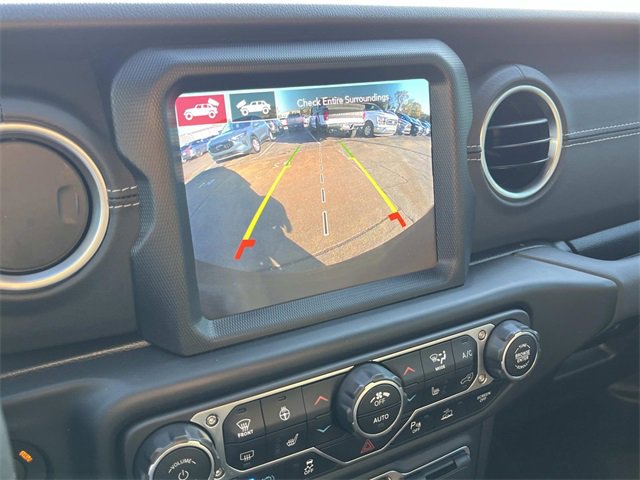 Used 2023 Jeep Wrangler Unlimited Sahara w/ Cold Weather Group image 35