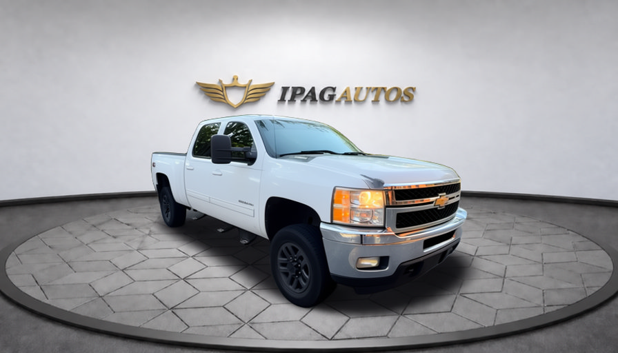 Used 2014 Chevrolet Silverado 2500 LTZ w/ LTZ Plus Package AWD/4WD image 2