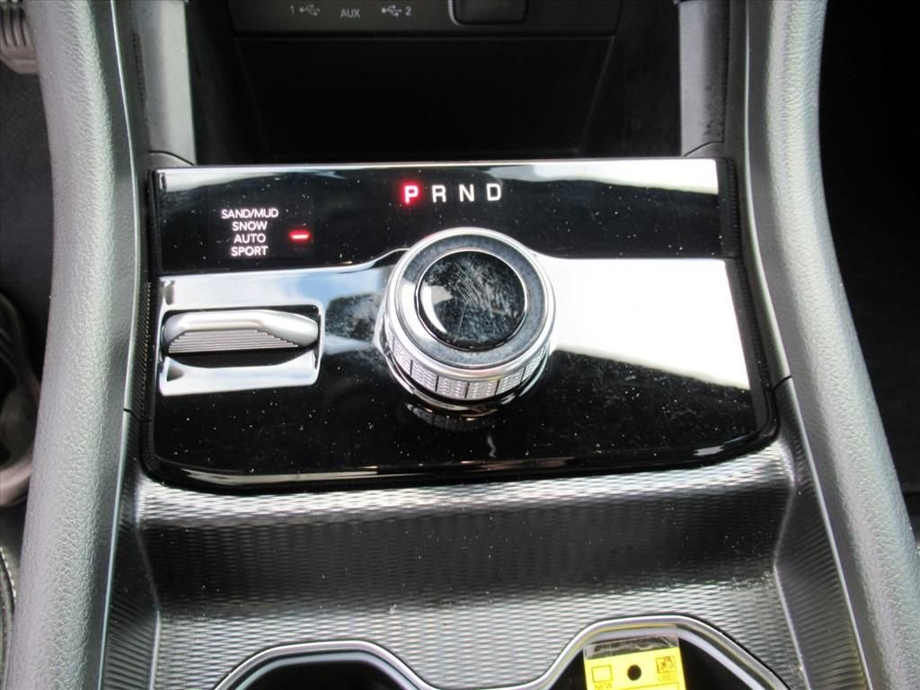 Certified 2024 Jeep Grand Cherokee Limited w/ Black Appearance Package image 21