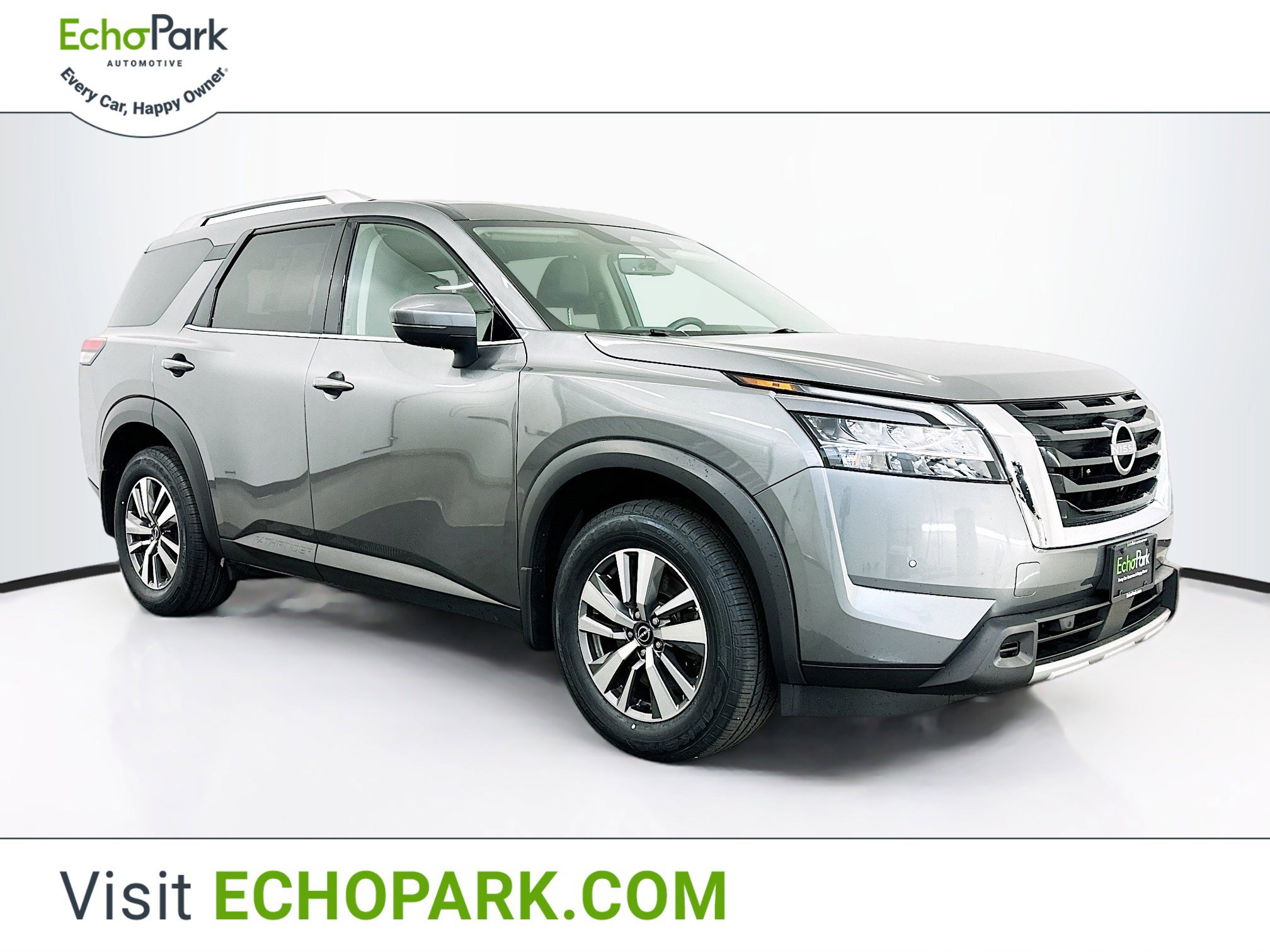 Used 2023 Nissan Pathfinder SL