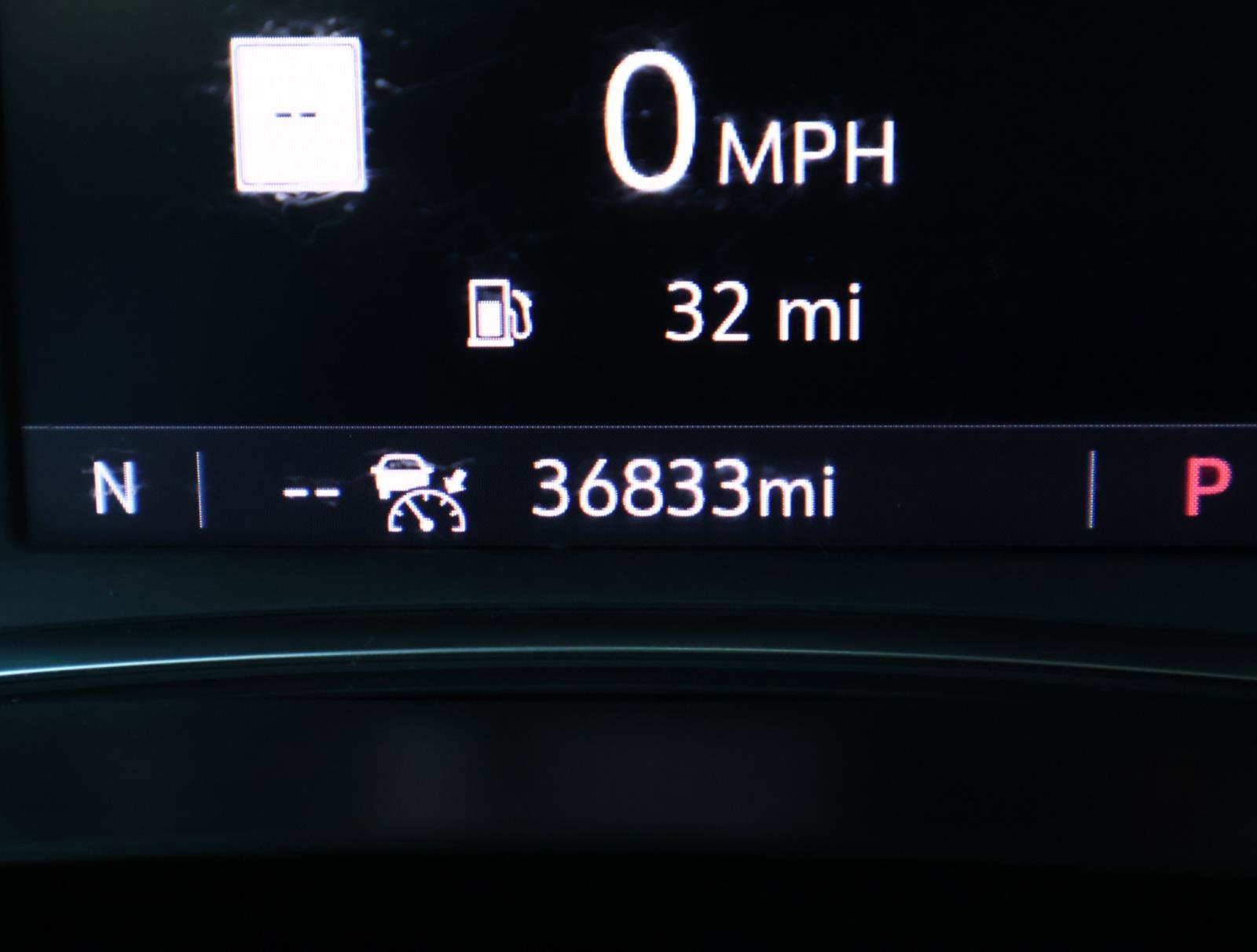 Used 2023 Chevrolet Traverse RS image 34