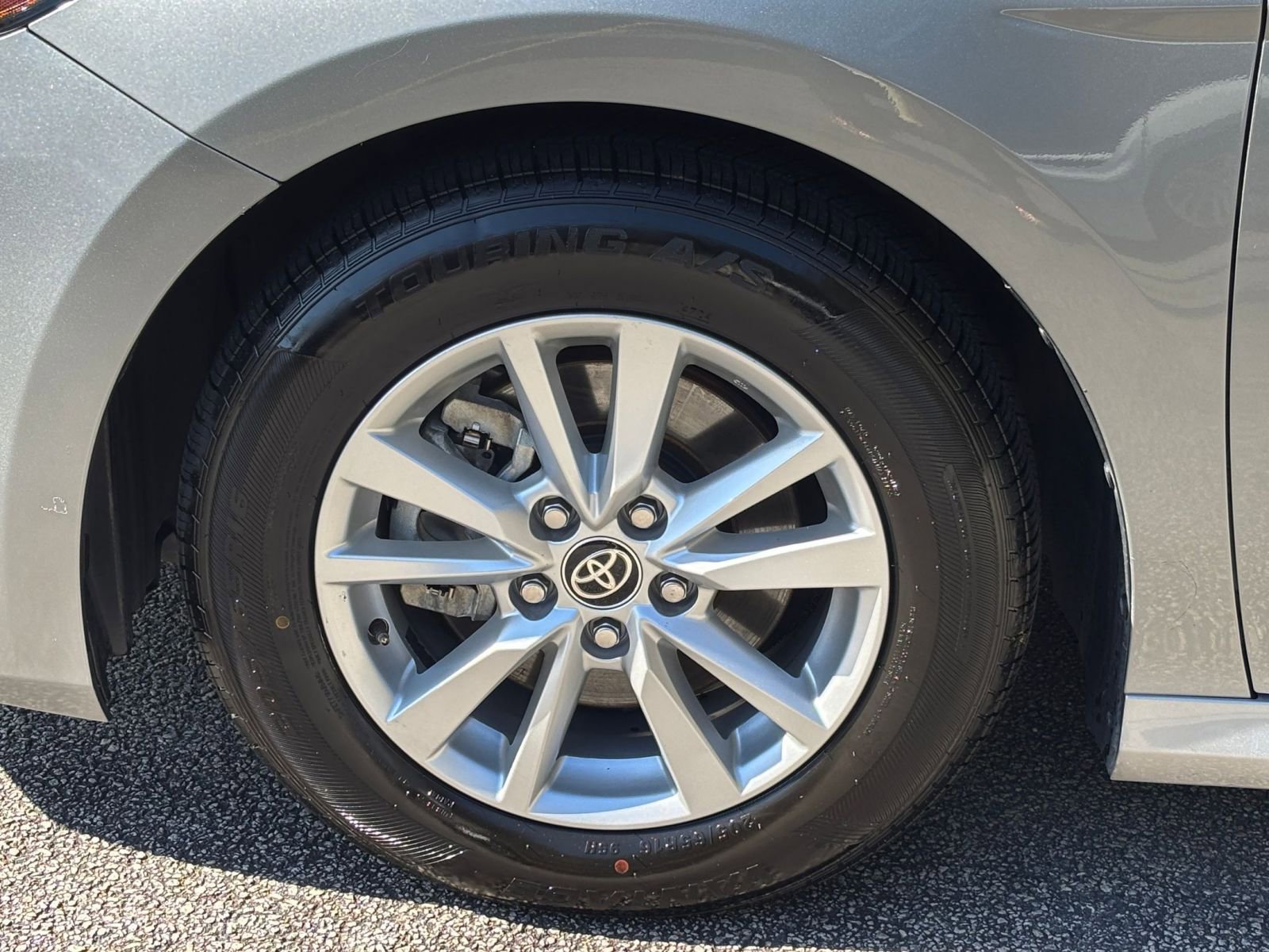 Used 2025 Toyota Camry LE image 30