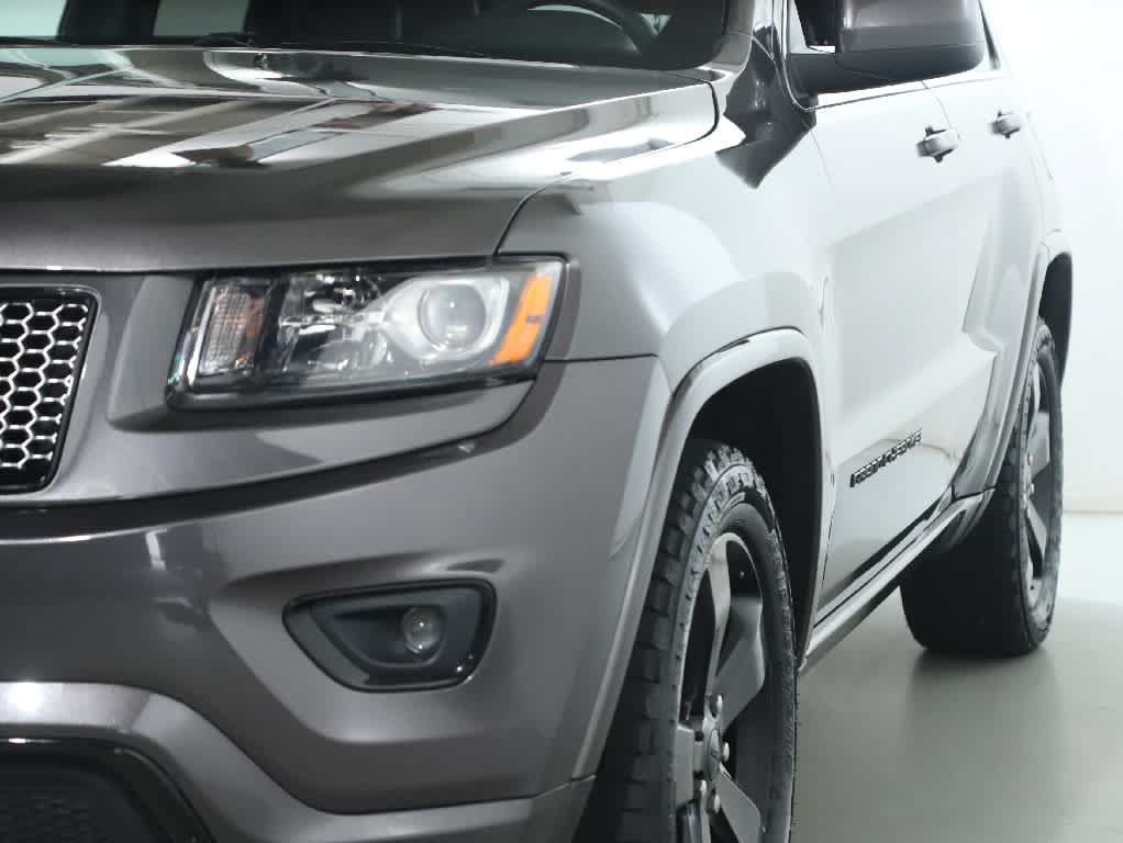 Used 2014 Jeep Grand Cherokee Altitude AWD/4WD image 4