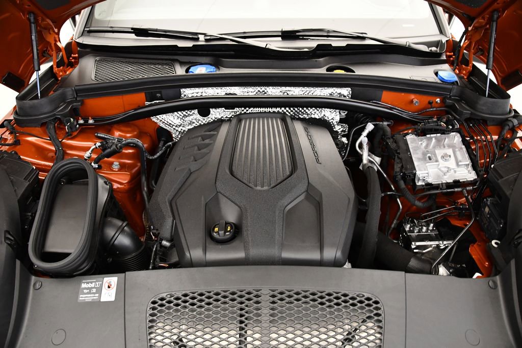 Used 2025 Porsche Macan Turbo image 12