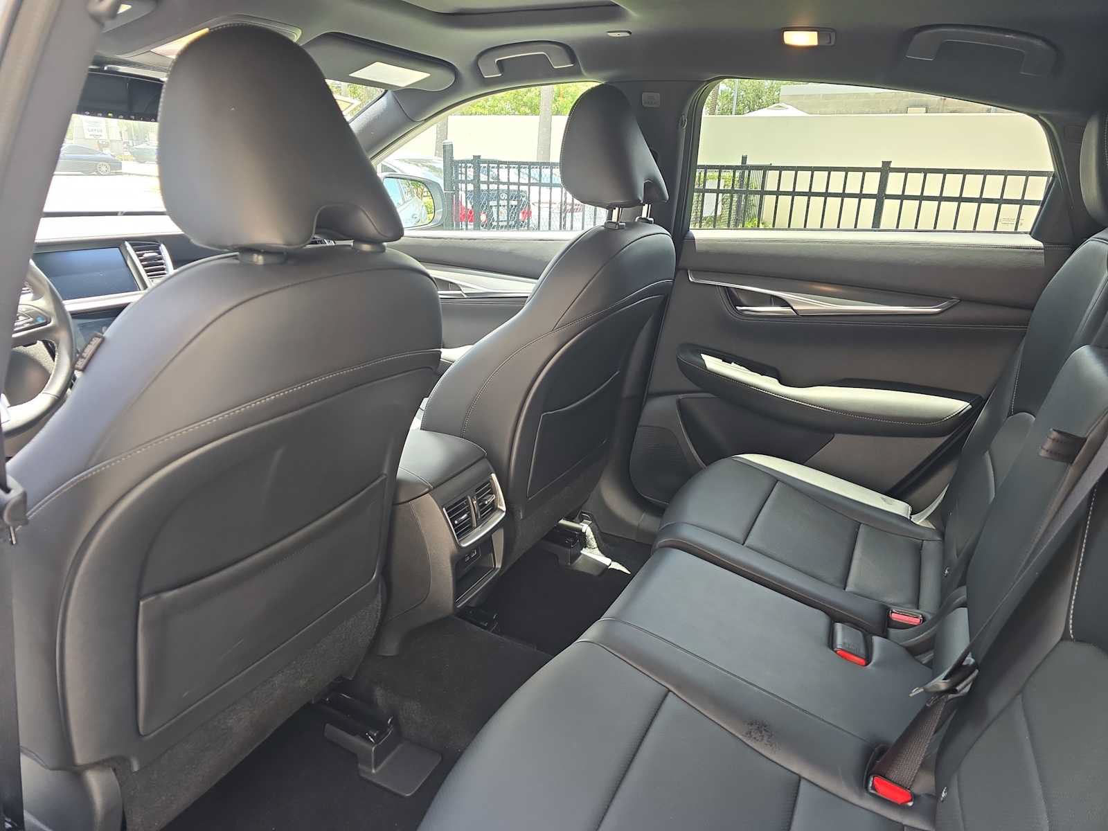 Used 2023 INFINITI QX55 Luxe w/ Cargo Package AWD/4WD image 11