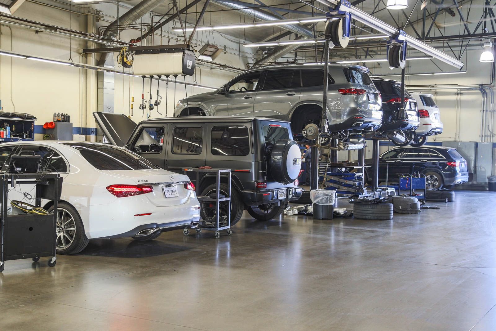 Certified 2025 Mercedes-Benz GLB 250 4MATIC image 37