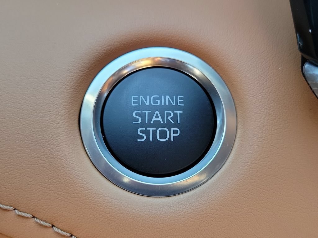 New 2026 Toyota Highlander AWD image 34