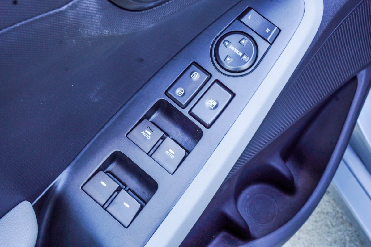 Used 2022 Hyundai Ioniq SEL image 16