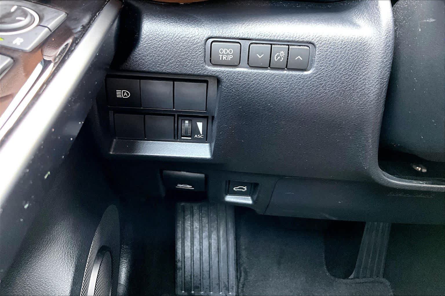 Used 2024 Lexus IS 350 F Sport RWD image 34
