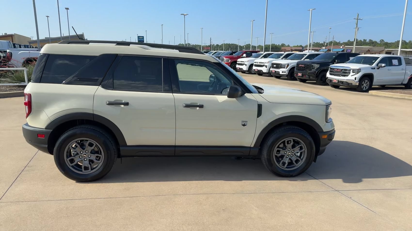 Used 2024 Ford Bronco Sport Big Bend w/ Convenience Package AWD/4WD image 2