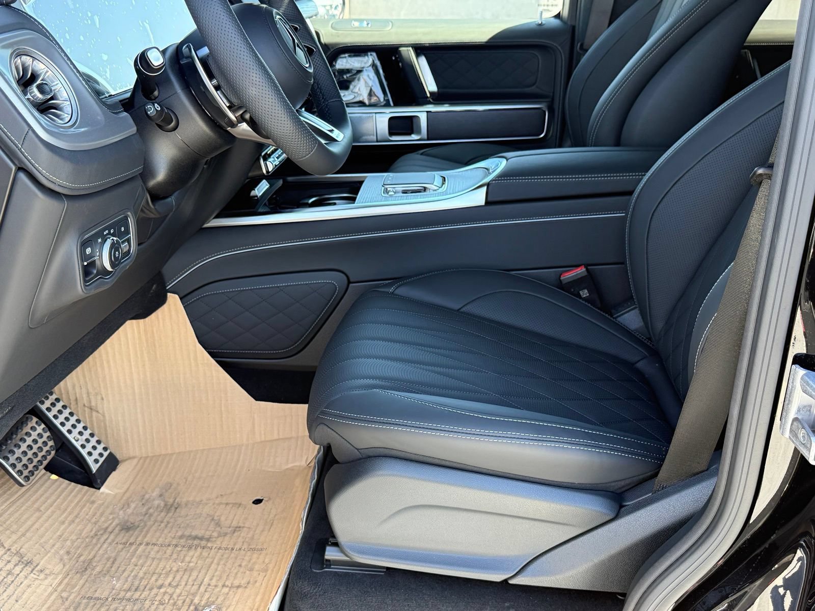 New 2027 Mercedes-Benz G 63 AMG 4MATIC image 17