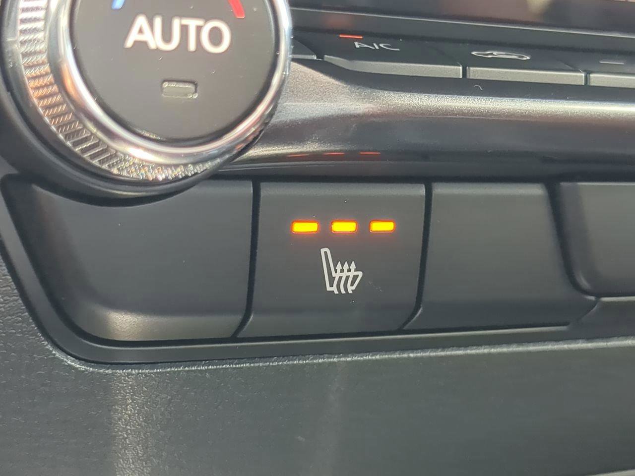 New 2025 MAZDA MAZDA3 Carbon image 18