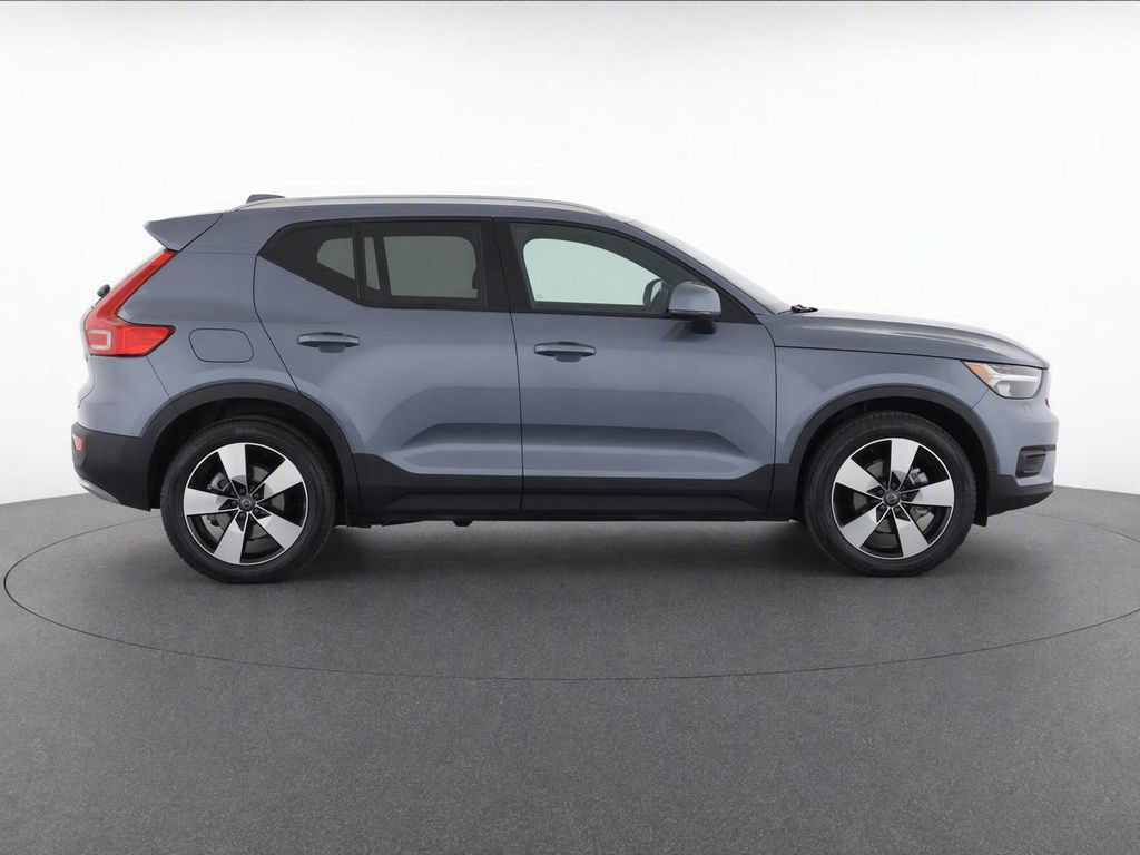 Used 2019 Volvo XC40 T5 Momentum AWD/4WD image 8